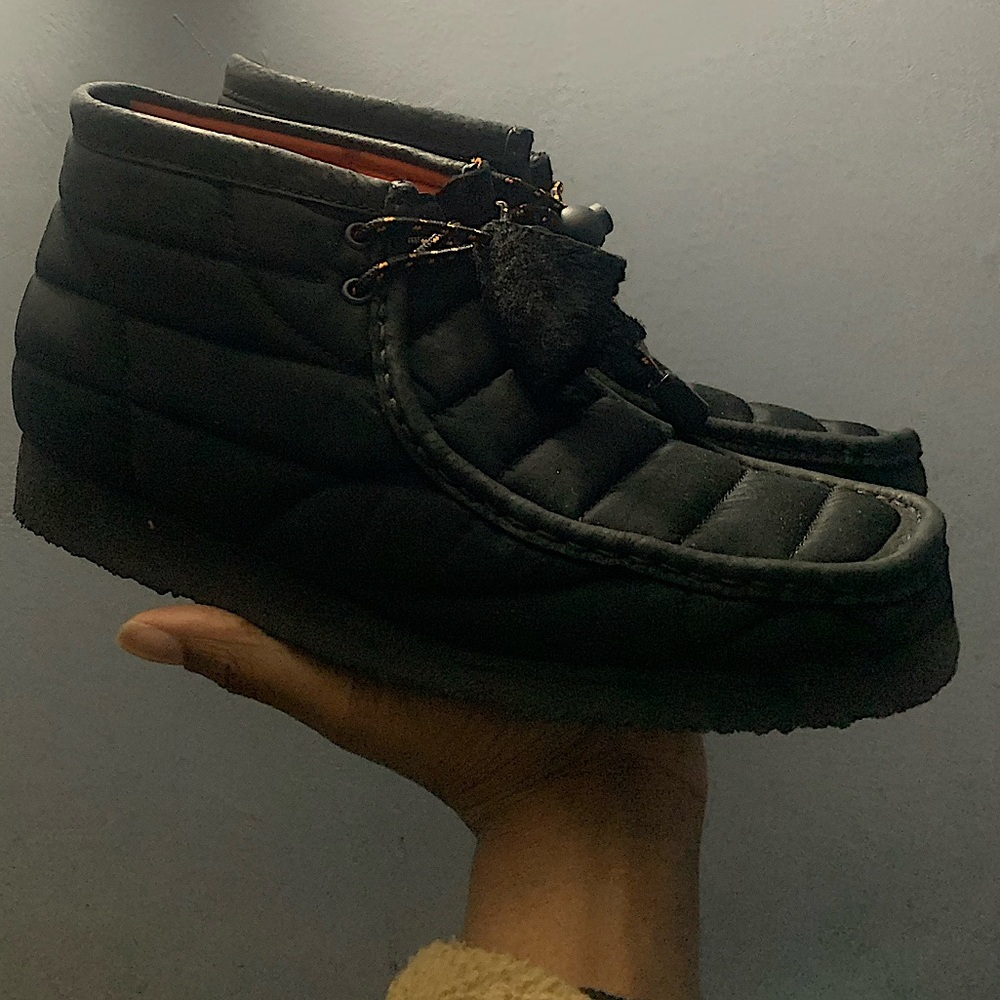 Clark Wallabee Black Quilted Lace up Boots